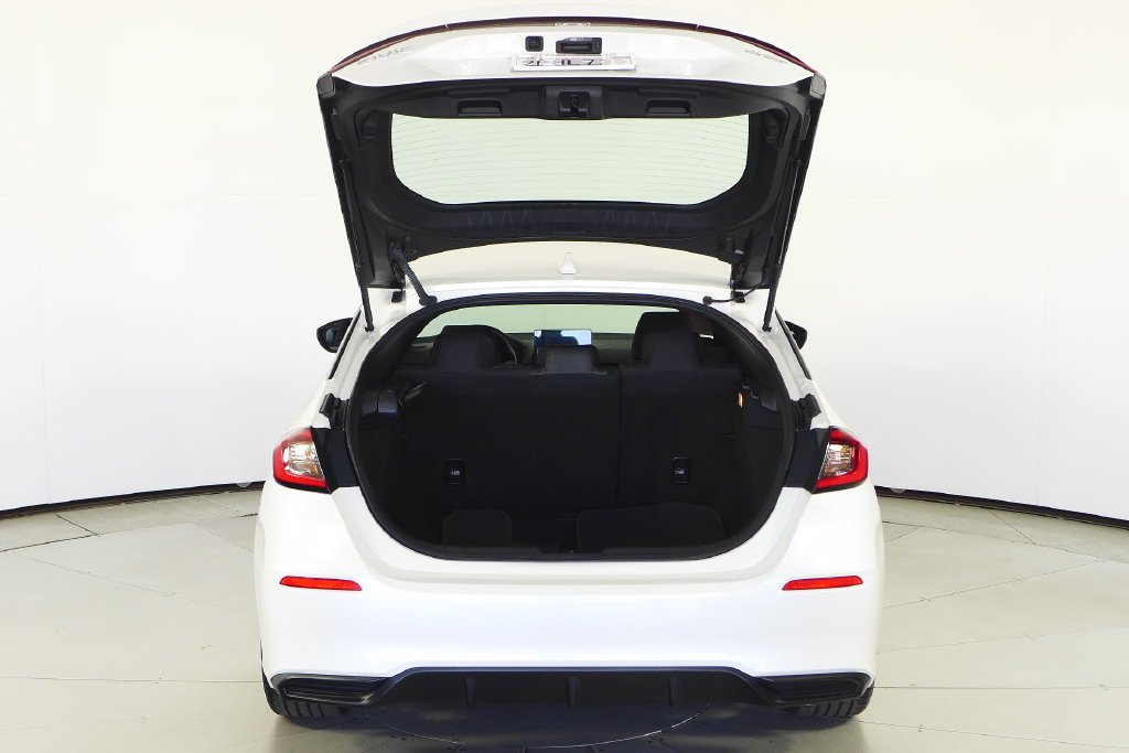 Used 2025 White Honda Sport image 10