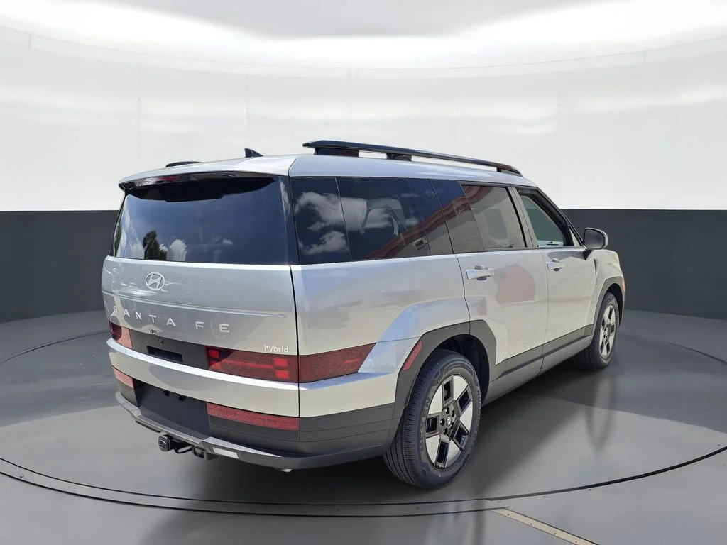 New 2026 Silver Hyundai SEL image 3