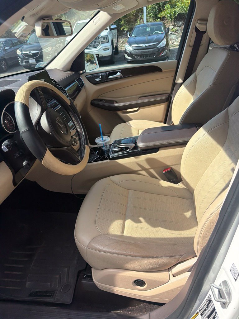 Used 2017 White Mercedes-Benz GLS 450 image 5