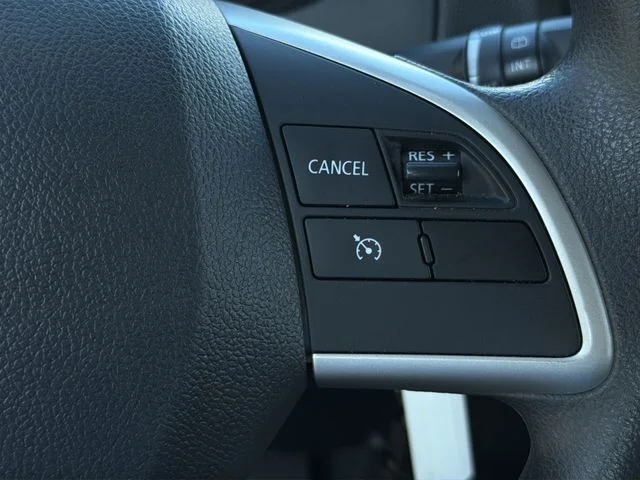 Used 2024  Mitsubishi ES image 26