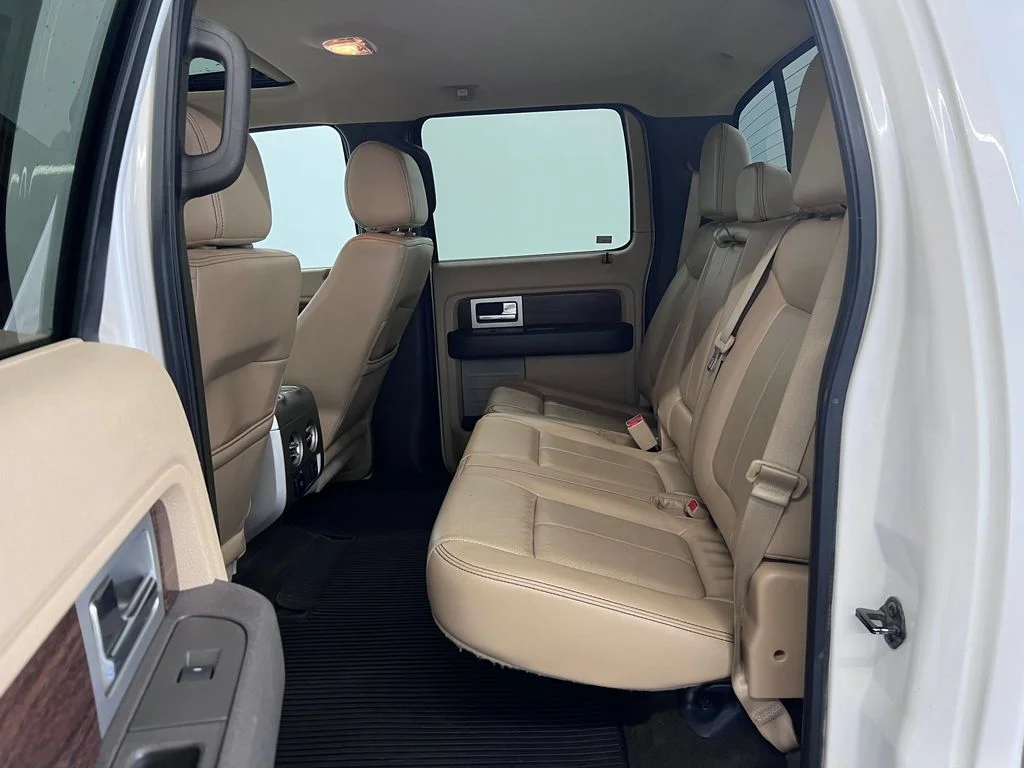 Used 2013 White Platinum Metallic Tri-Coat Ford Lariat image 21