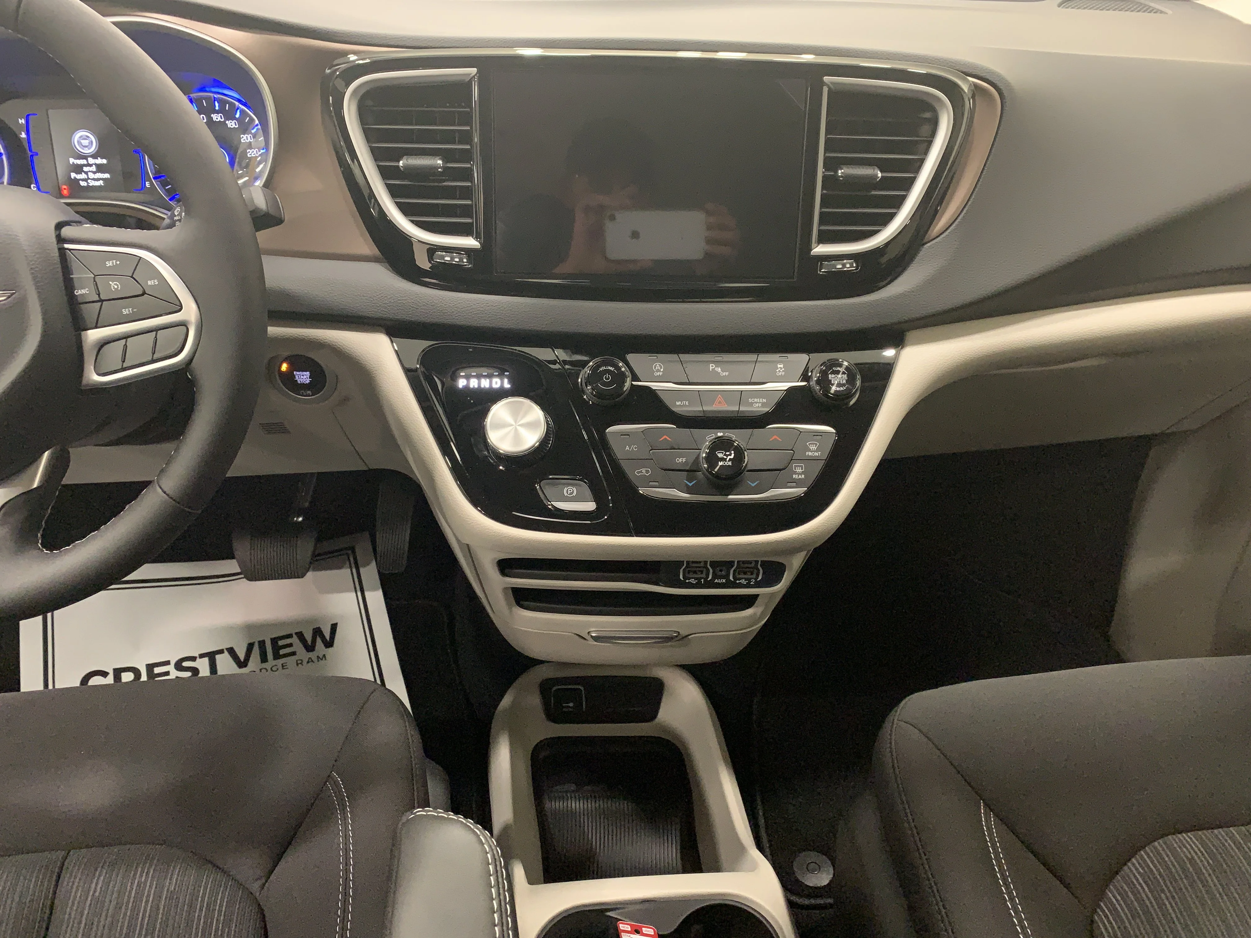 New 2024 Silver Mist Chrysler SXT image 11