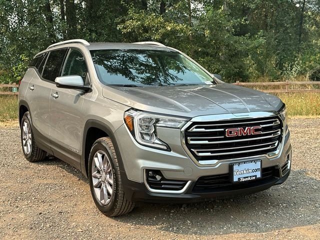 Used 2023 Sterling Metallic GMC SLT image 2
