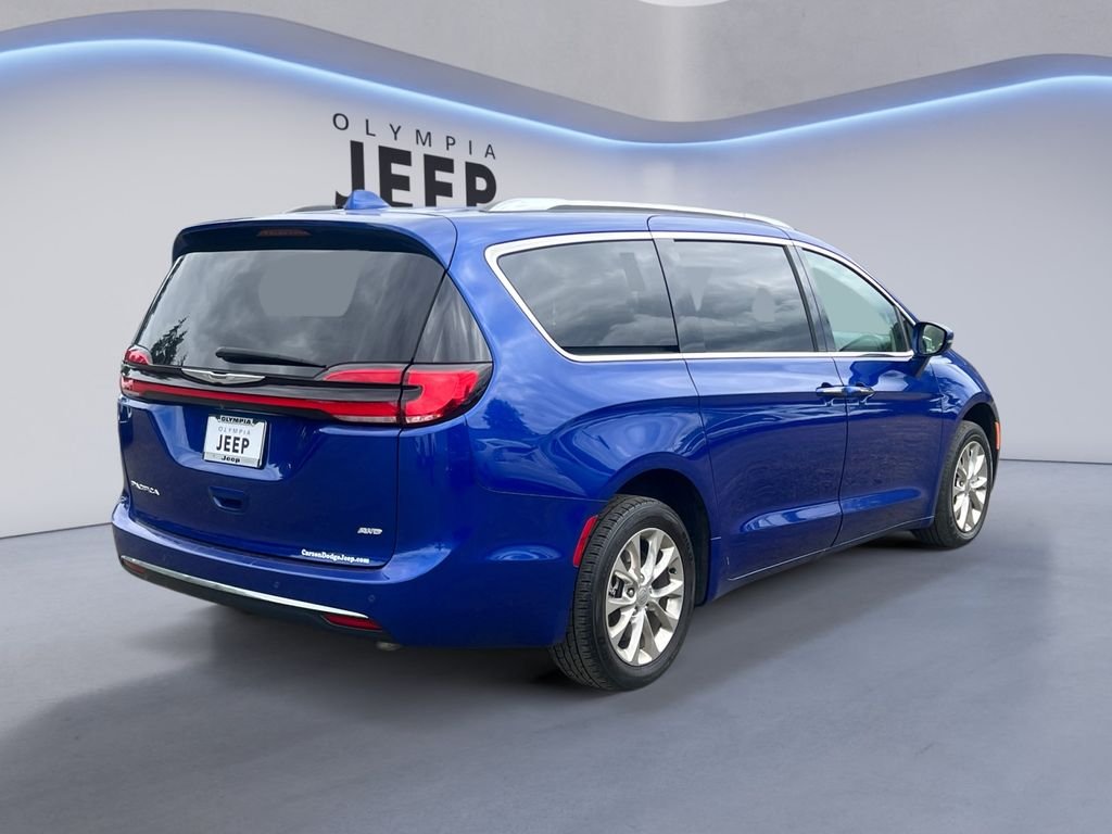 Used 2021 Blue Chrysler Touring L image 3