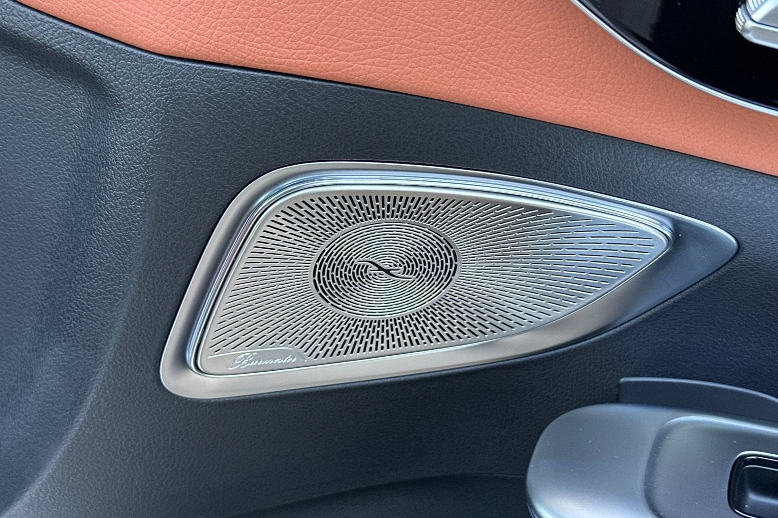 New 2025 Polar White Mercedes-Benz C 300 image 4