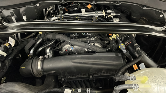 Used 2025 Agate Black Metallic Ford ST-Line image 29