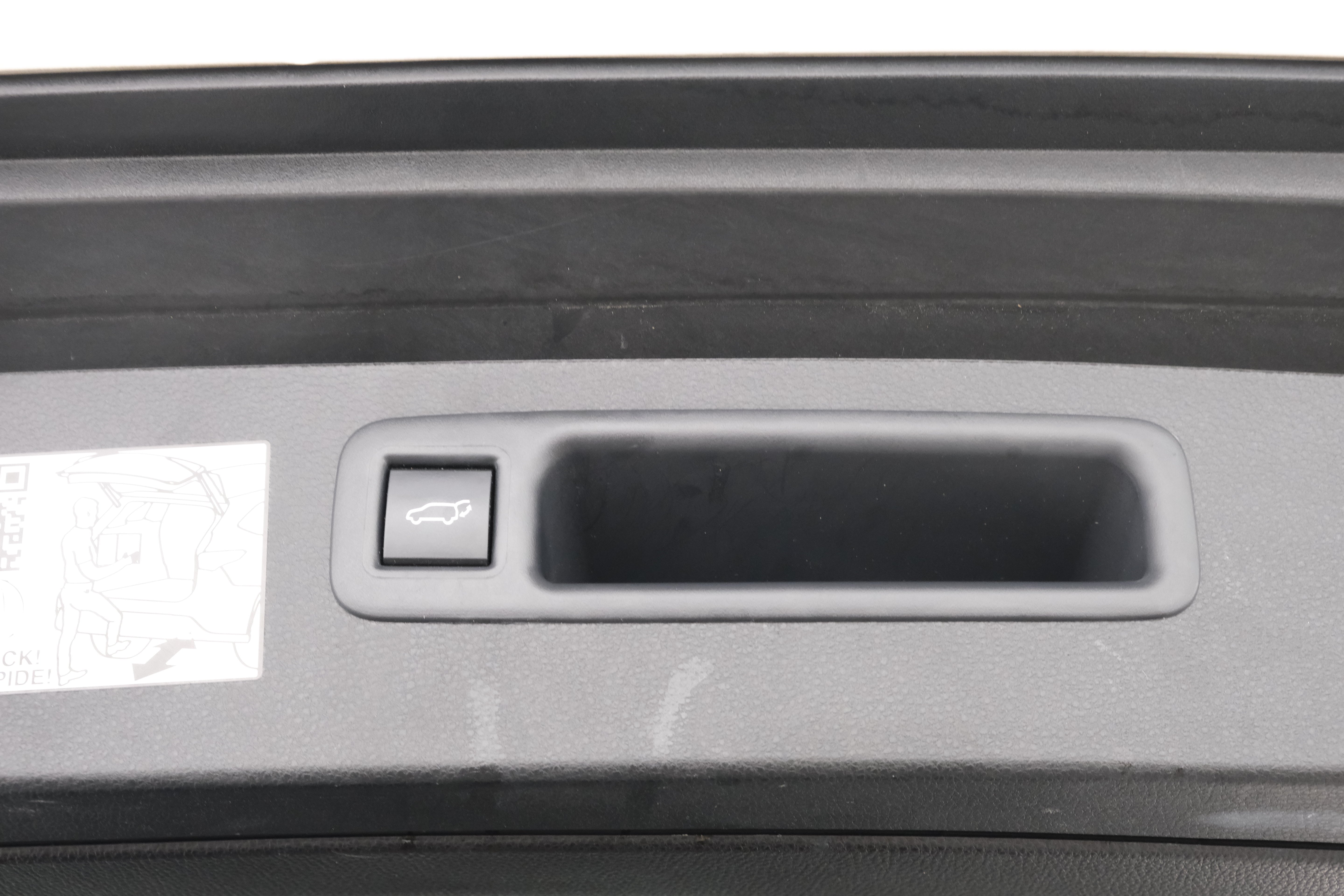 Used 2023 Wind Chill Pearl Toyota Platinum image 43