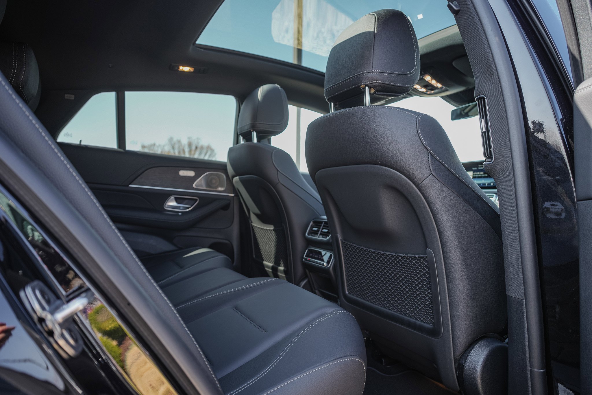 New 2026 OBSIDIAN BLACK Mercedes-Benz GLE 450 image 32