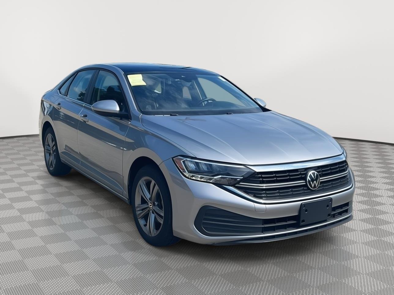Used 2024 Pyrite Silver Metallic Volkswagen SE image 3