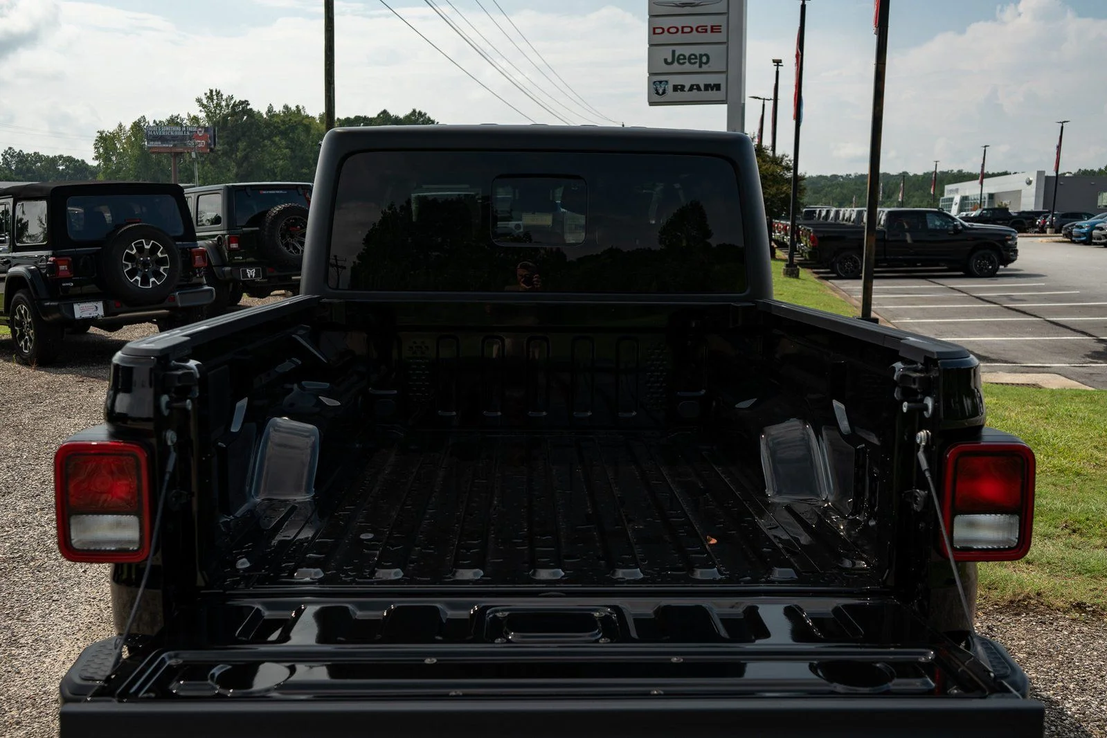 2025 Jeep Gladiator Sport S - Photo 9