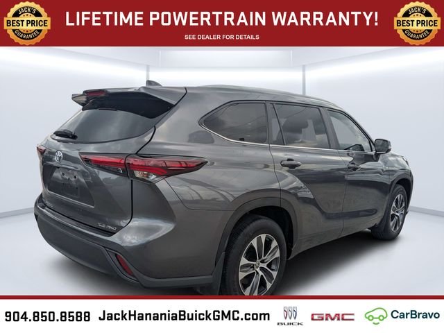 Used 2024 Gray Toyota XLE image 3