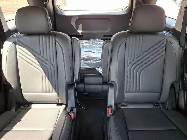 New 2026 Silver Hyundai SEL Convenience image 13