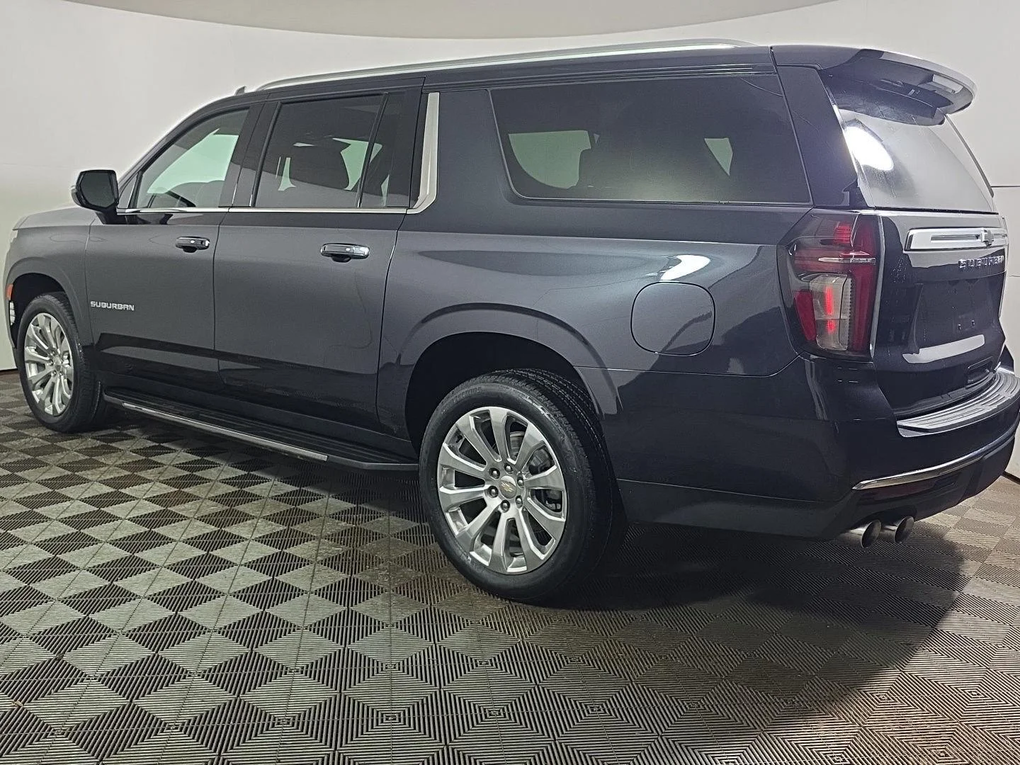 Used 2023 Dark Ash Metallic Chevrolet Premier image 12