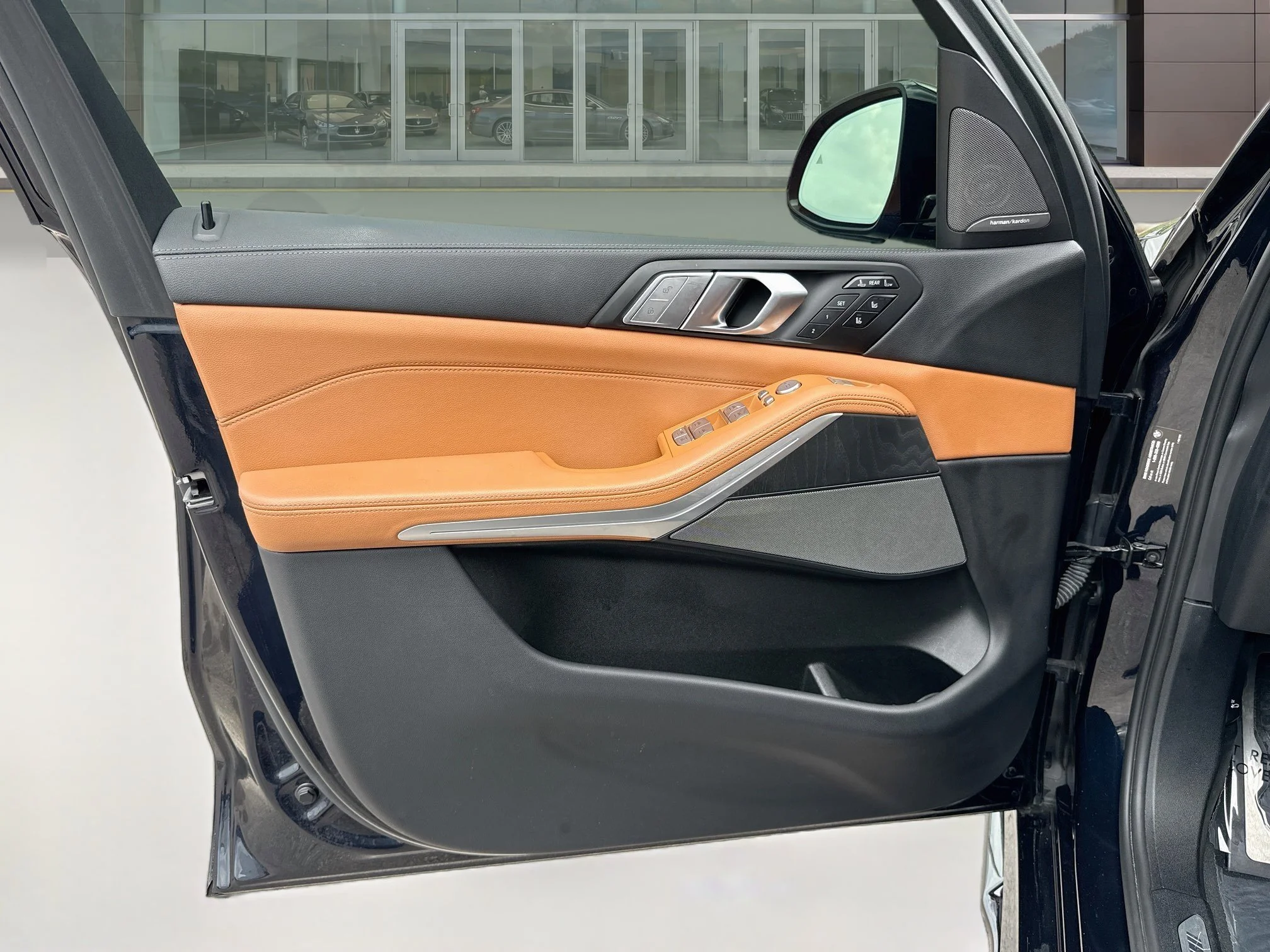 2022 BMW X7 M50i - Photo 24