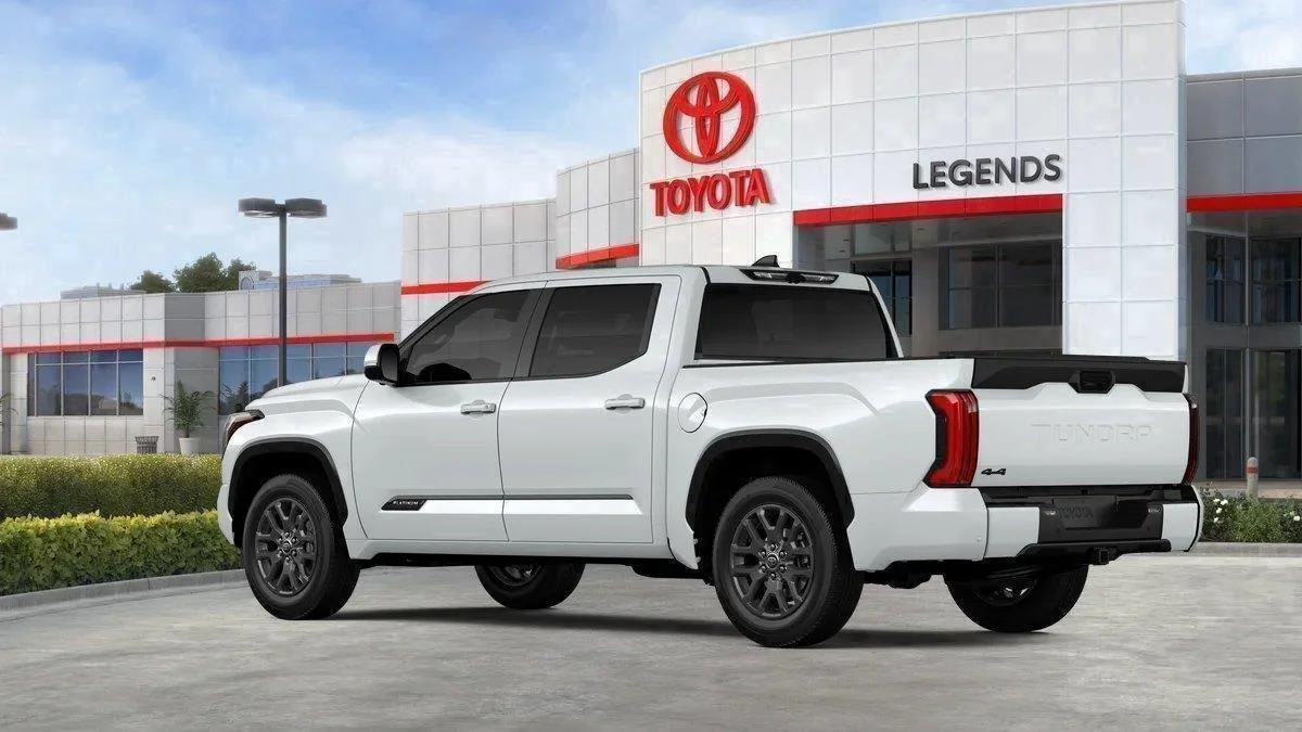 New 2026 Wind Chill Pearl Toyota Platinum image 8