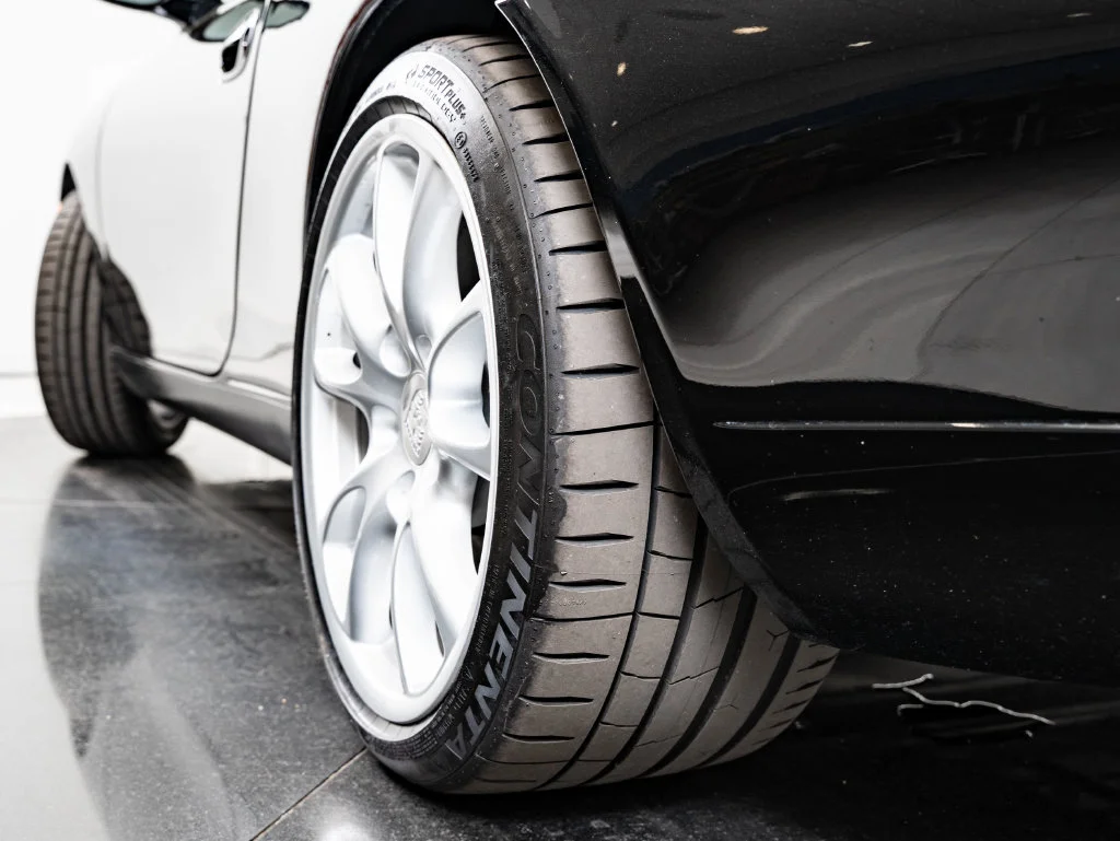 Used 2001 Black Porsche Carrera image 39