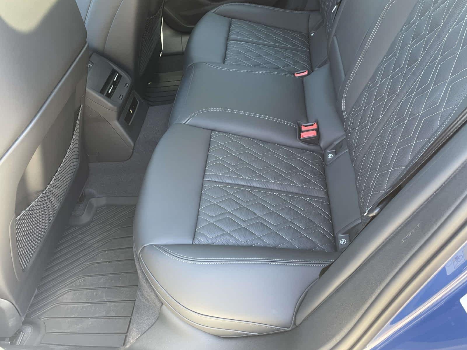 New 2026 9W9W/Blue Audi Premium Plus image 17