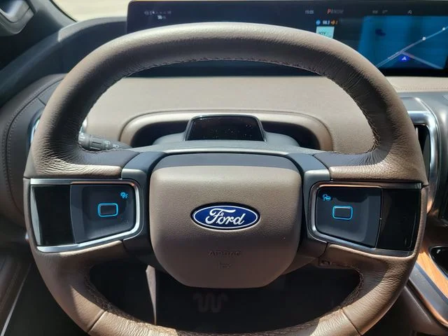 New 2027 White Metallic Ford King Ranch image 35