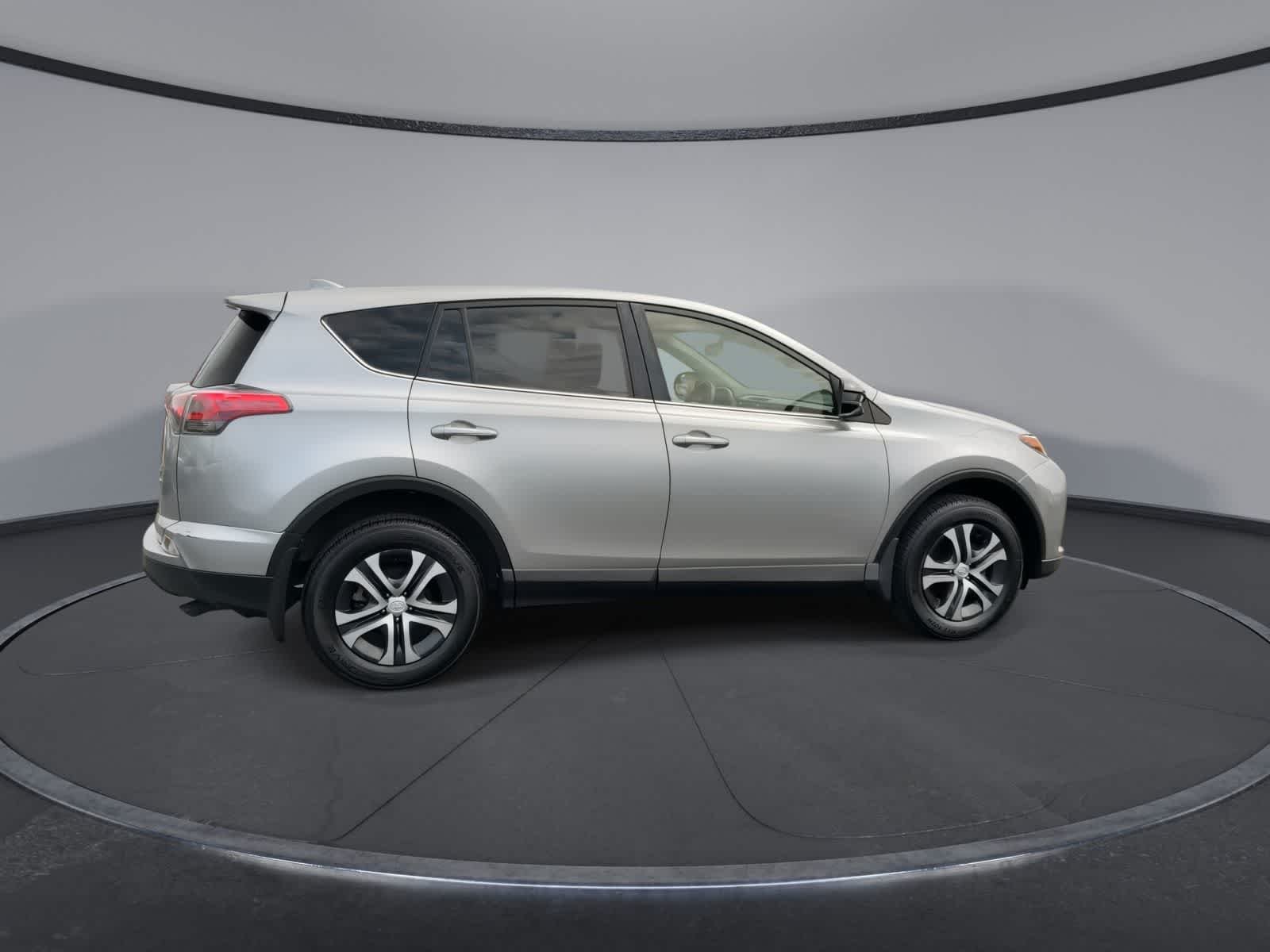 Used 2018 Silver Sky Metallic Toyota LE image 9