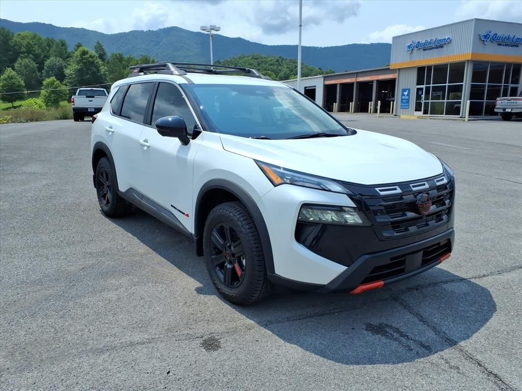 Used 2026 White Pearl Nissan Rock Creek image 15