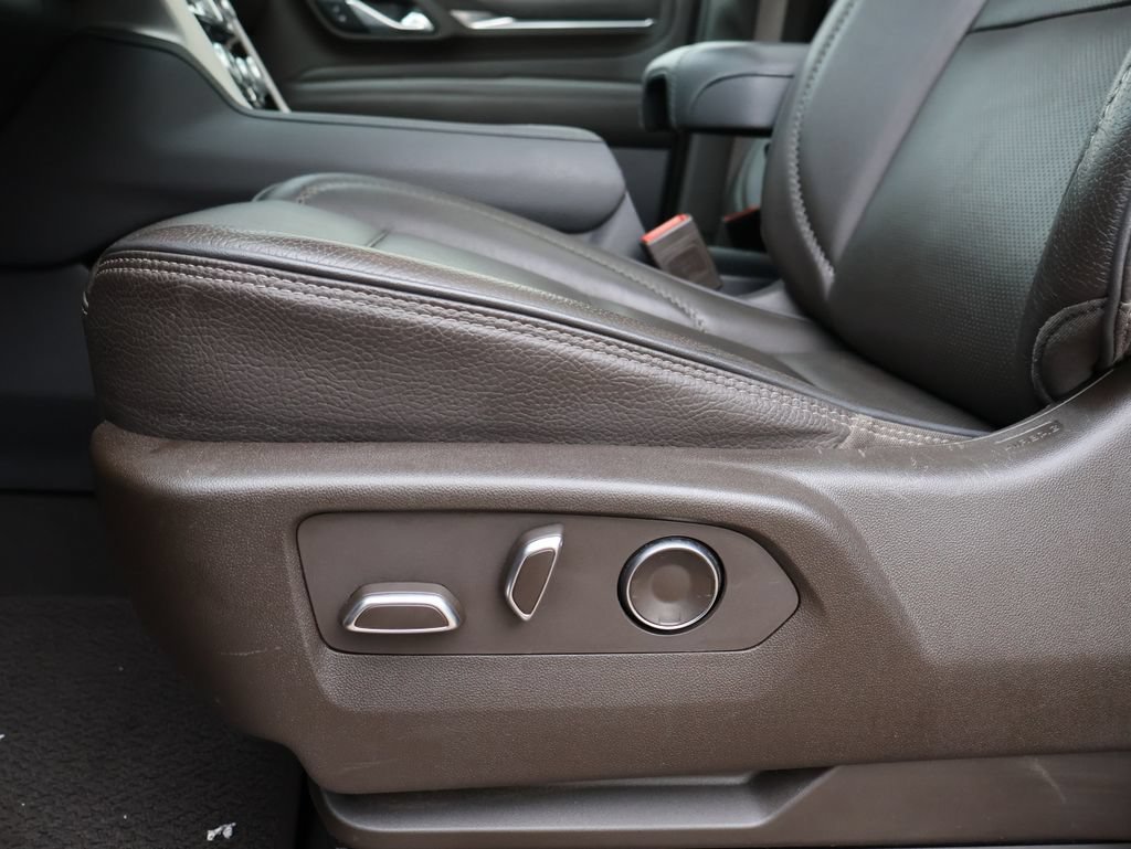 2021 GMC Yukon Denali - Photo 17