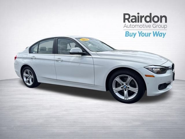 2014 BMW 3 Series 328i xDrive Sedan's photo