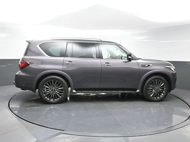 Used 2023 Gray INFINITI Premium Select image 8