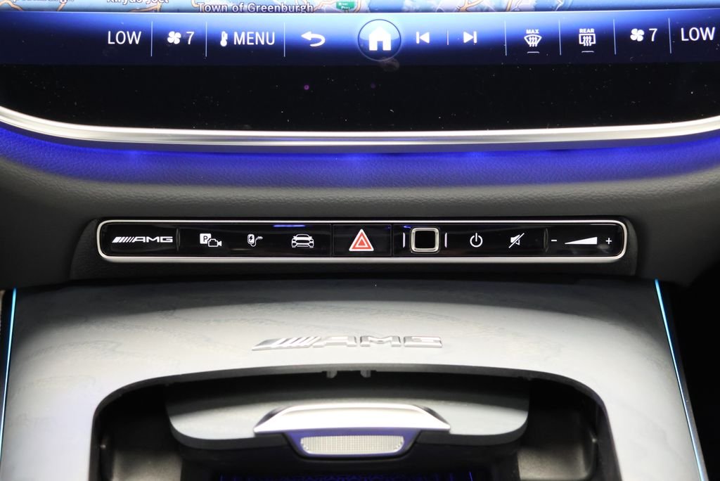 New 2027 MANUFAKTUR Moonlight White Magno Mercedes-Benz E 53 AMG® image 27