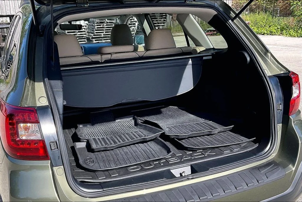 Used 2019 Green Subaru 2.5i image 28