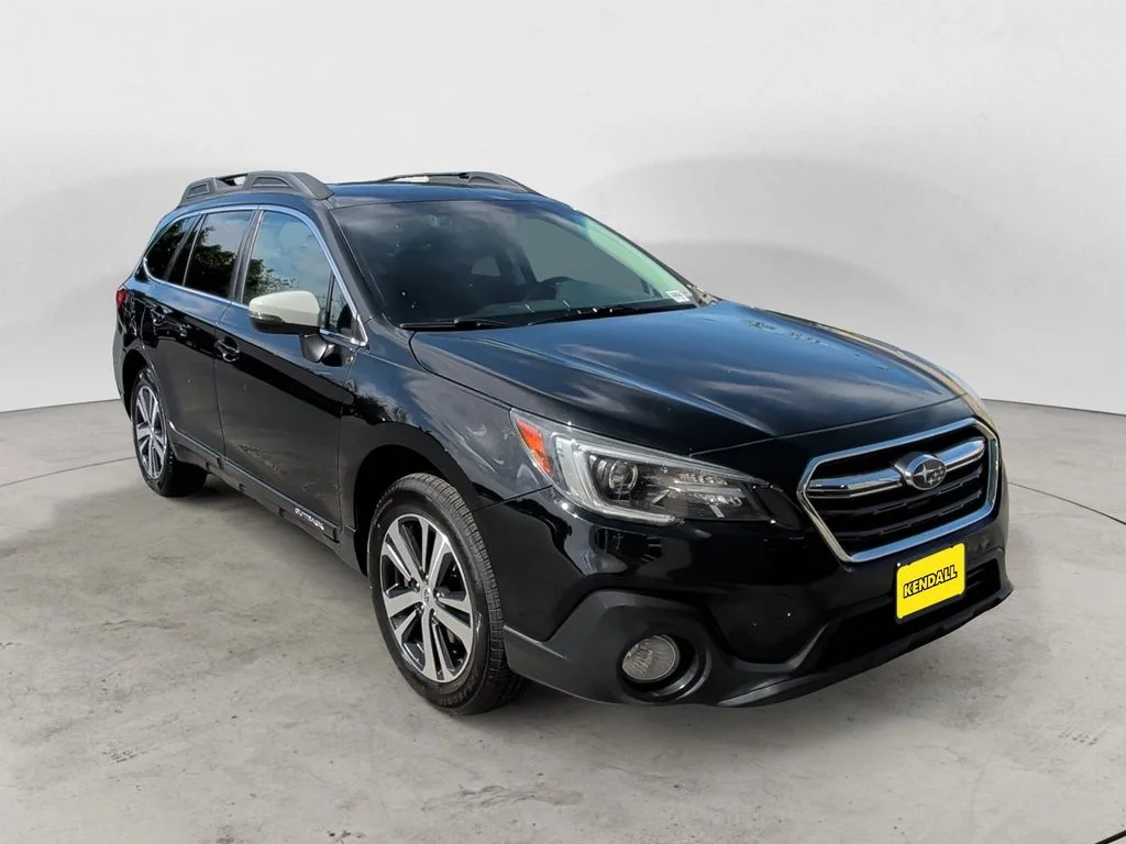 Used 2018 Black Subaru 2.5i image 7