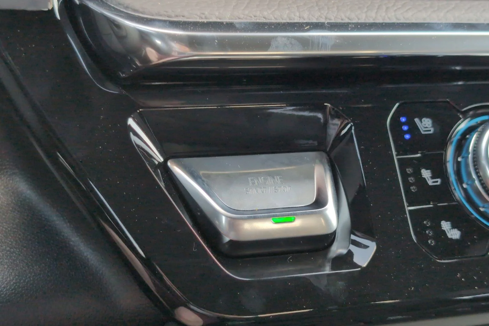 New 2026 Glacier White Tricoat GMC Denali image 22