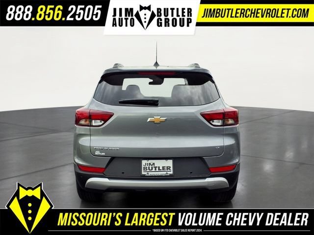 New 2026 Sterling Gray Metallic Chevrolet LT image 19