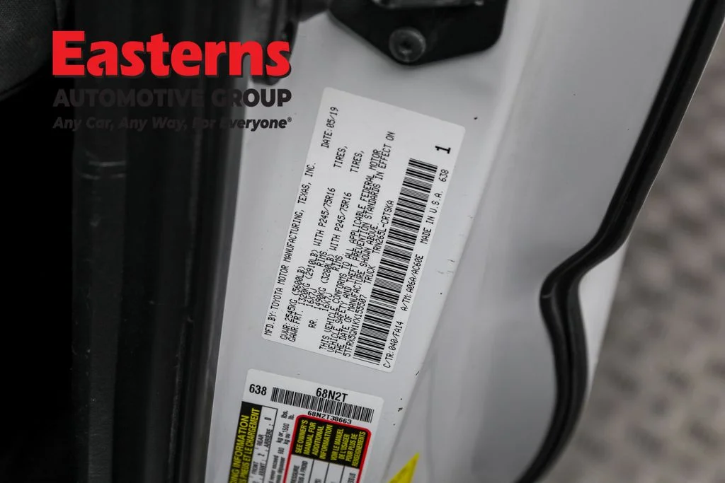 Used 2019 White Toyota SR image 32
