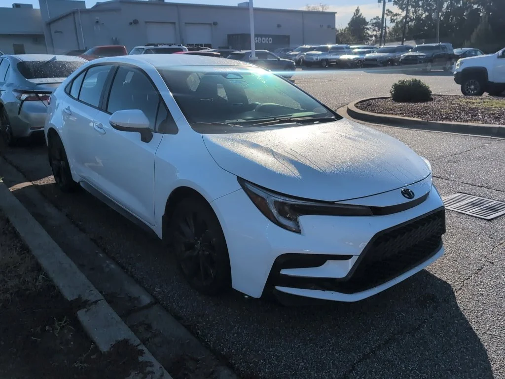 Used 2026 White Toyota SE image 1