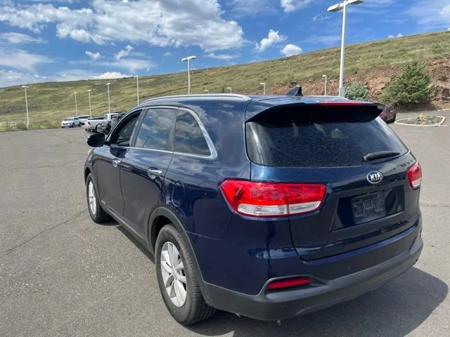 Used 2018 Blaze Blue Kia LX V6 image 10