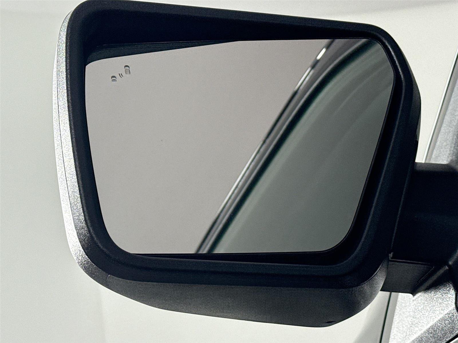 Used 2025 Agate Black Ford XLT image 5