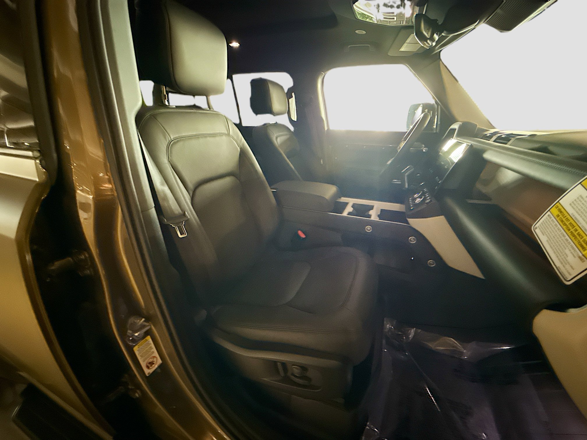 New 2026 Gondwana Stone LAND ROVER X-Dynamic SE image 14