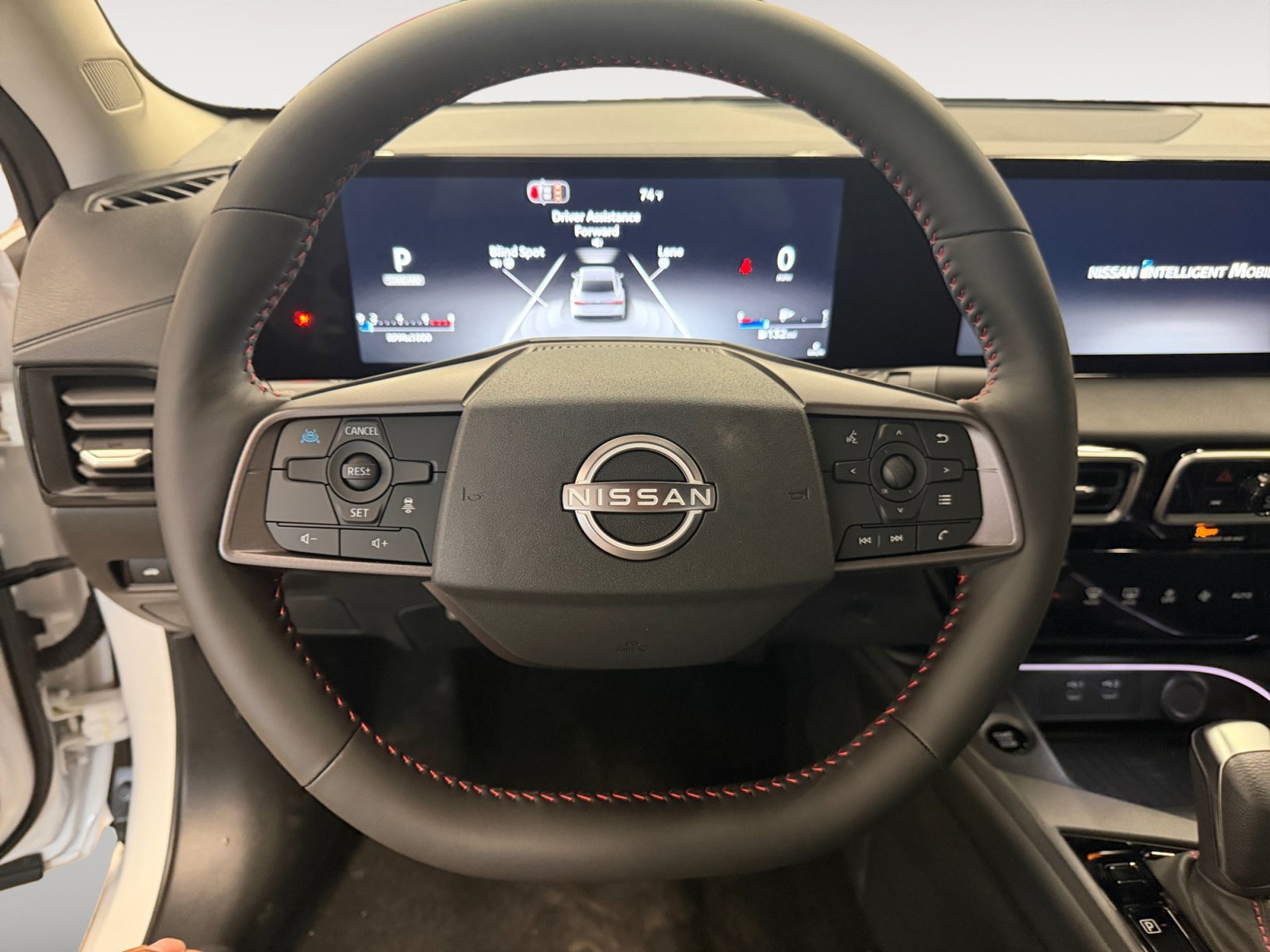 New 2026 Aspen White Tricoat Nissan SR image 14