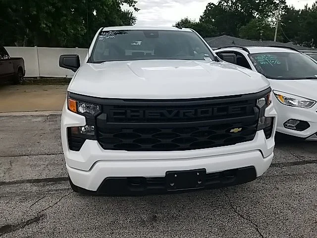 Used 2026 White Chevrolet Custom image 9