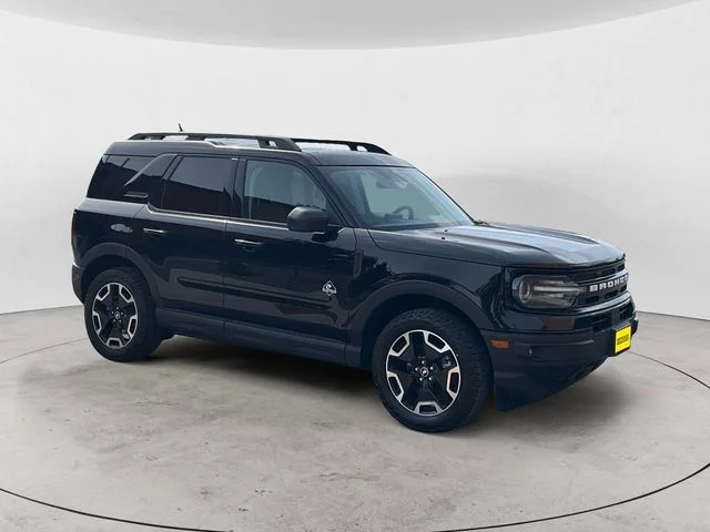 Used 2023 Shadow Black Ford Outer Banks image 7