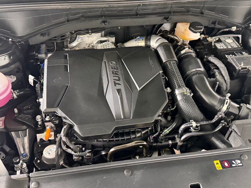Used 2025 Black Kia X-Line SX Prestige image 35