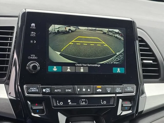 Used 2018 White Honda EX-L image 23
