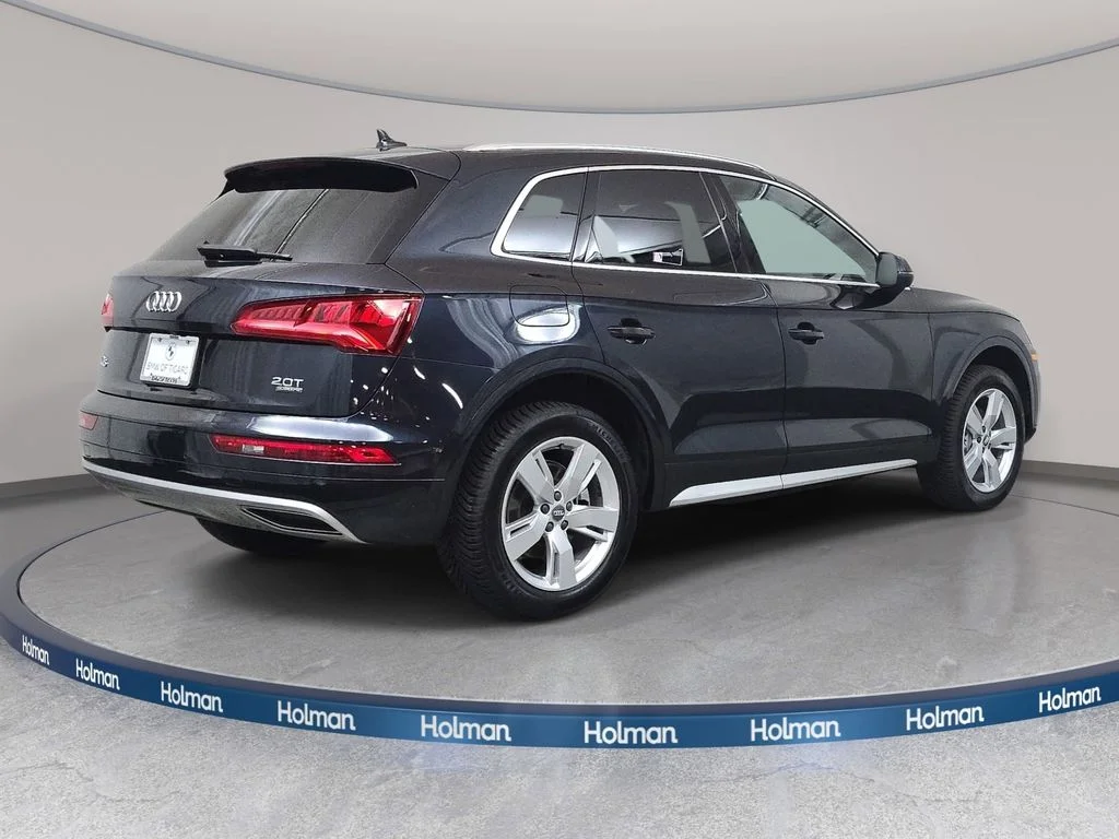 Used 2018 Moonlight Blue Metallic Audi 2.0T Premium image 6