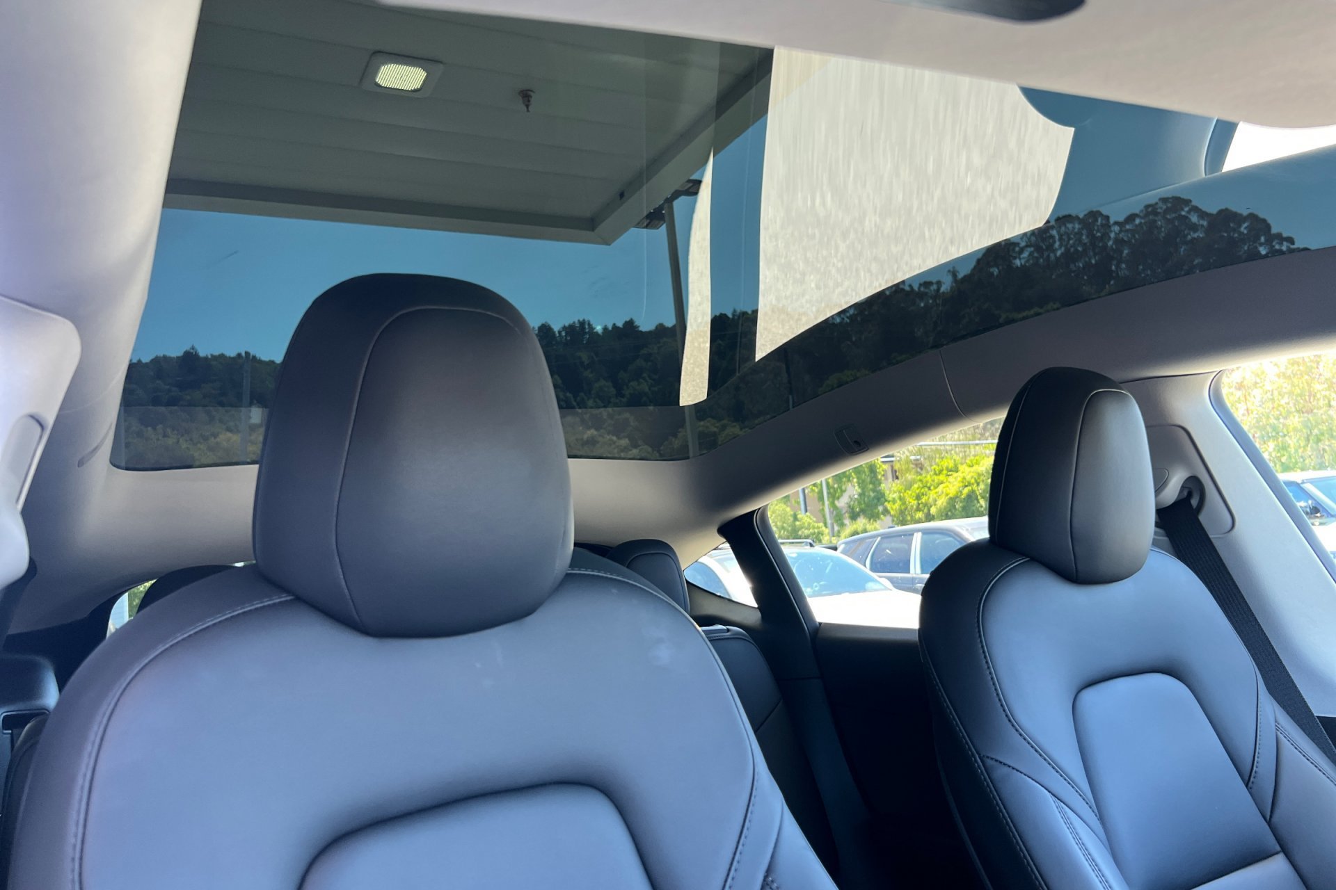 Used 2022 Deep Blue Metallic Tesla Long Range image 19