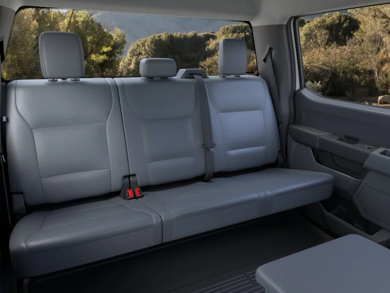 New 2026 Oxford White Ford F-550® XL image 34