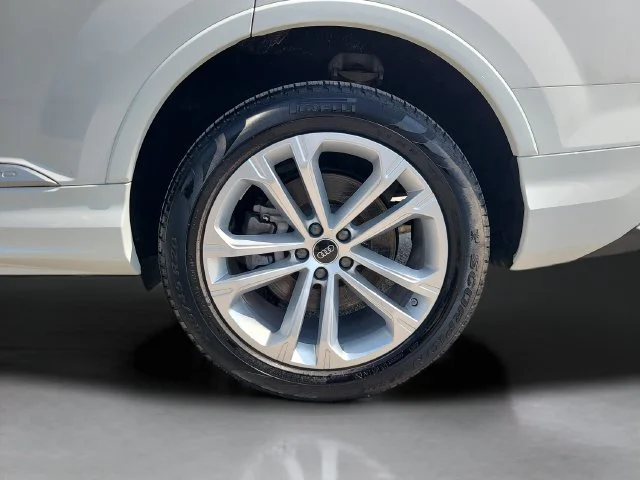 Used 2025 White Audi Premium Plus image 37