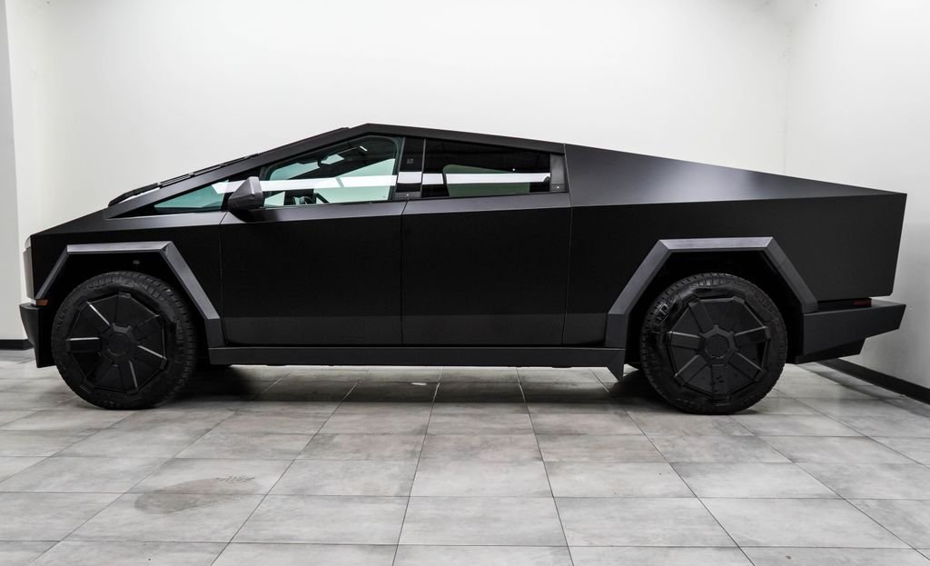 Used 2024 Gray Tesla Base image 8