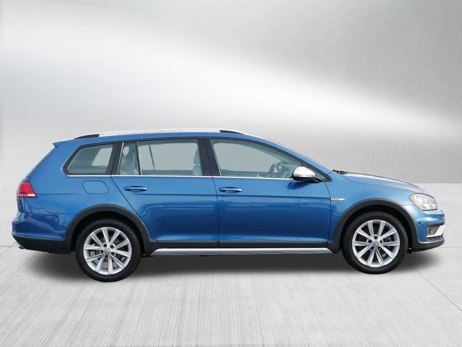 2017 Volkswagen Golf Alltrack Alltrack SE - Photo 8