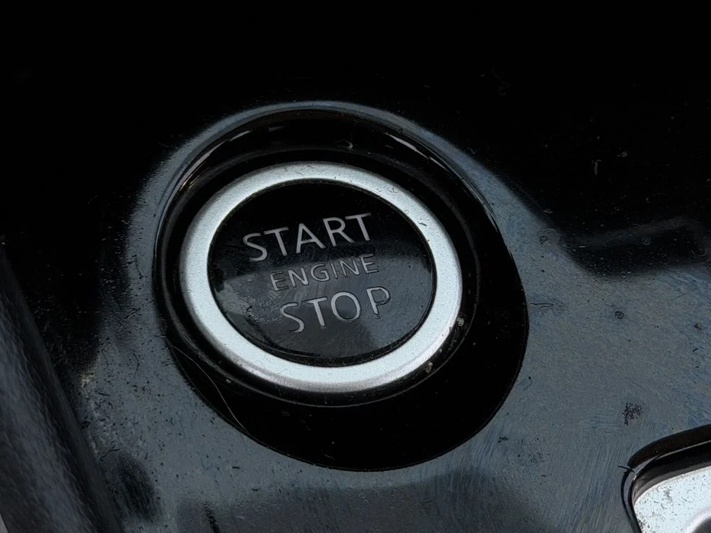 Used 2019 Gray Nissan SR image 21