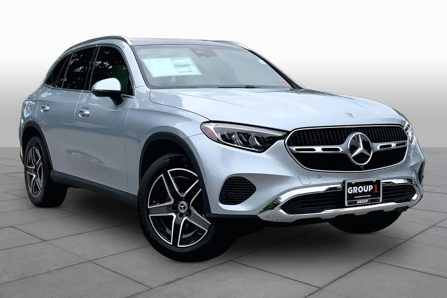 New 2026 Cirrus Silver Metallic Mercedes-Benz GLC 300 image 3